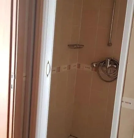 Modern House In With Terrace And View 別荘 アルチュラ