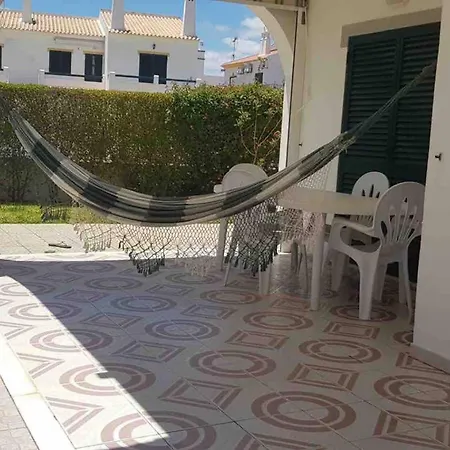 Modern House In With Terrace And View Altura